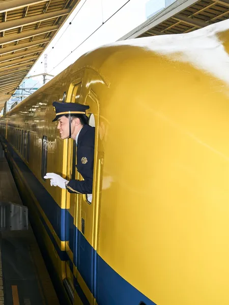 Portrait-Fotografie_Leipzig-Japan-Paulina-Schroeder-Shinkansen-7